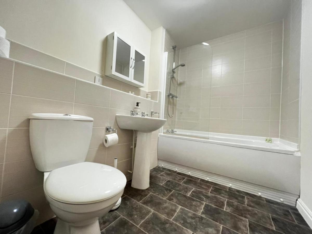Jupiter Coach House By Incredible Holiday home Peterborough
