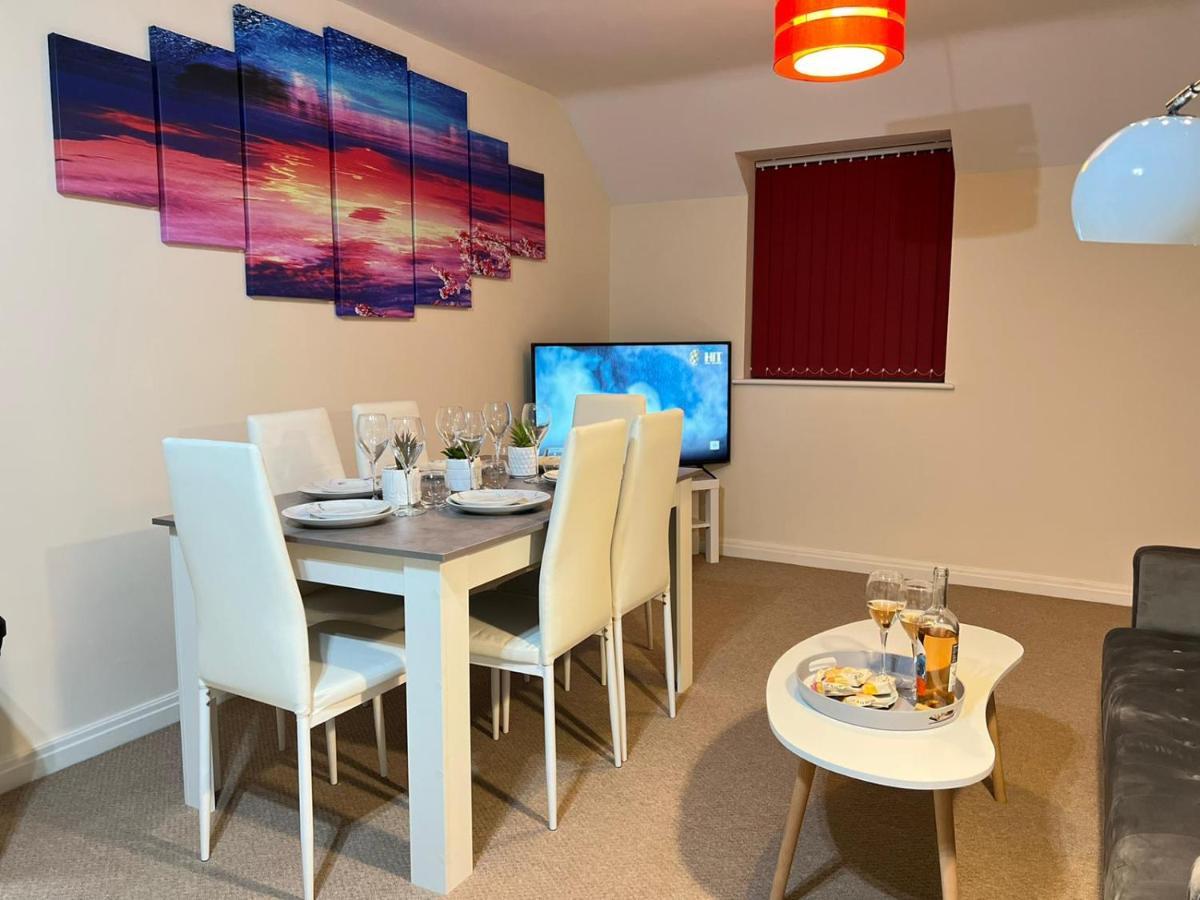 Jupiter Coach House By Incredible * Peterborough