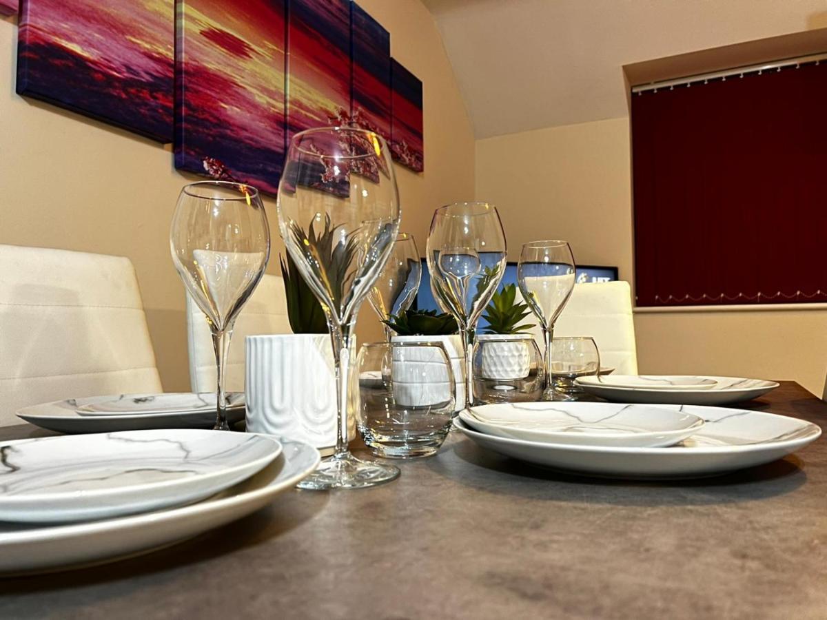 Jupiter Coach House By Incredible Peterborough