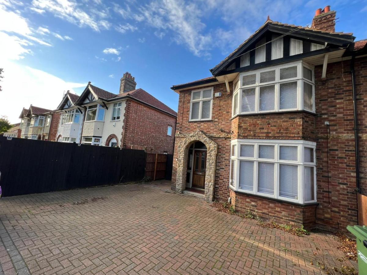 The Fulbridge By Incredible Holiday home Peterborough