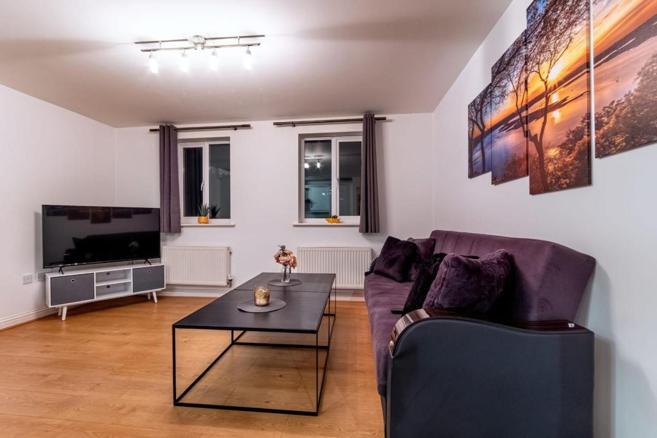 Apartment 80 Clayburn By Incredible Peterborough