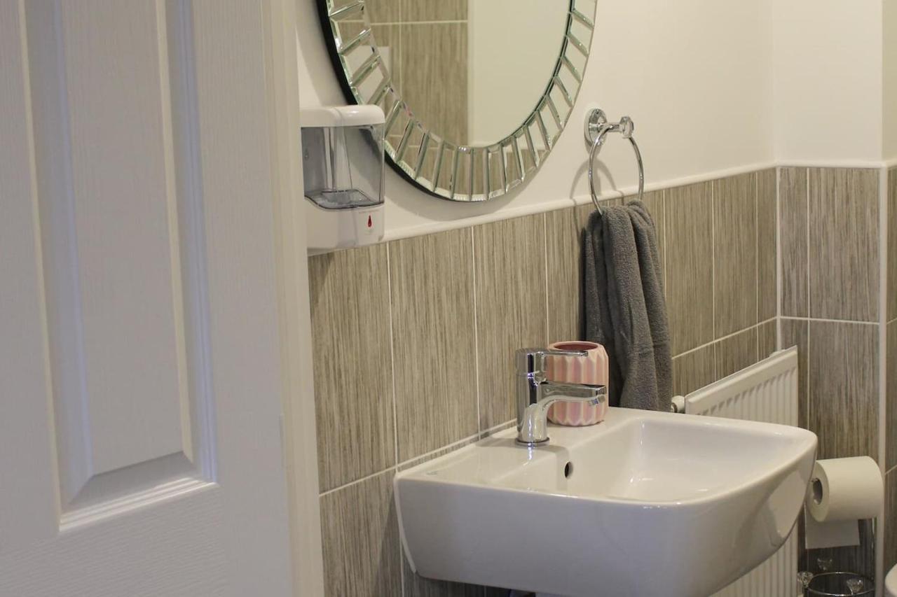 Penelope Maison - London In 50 Mins, Free Parking, 1 Bdrm * Peterborough