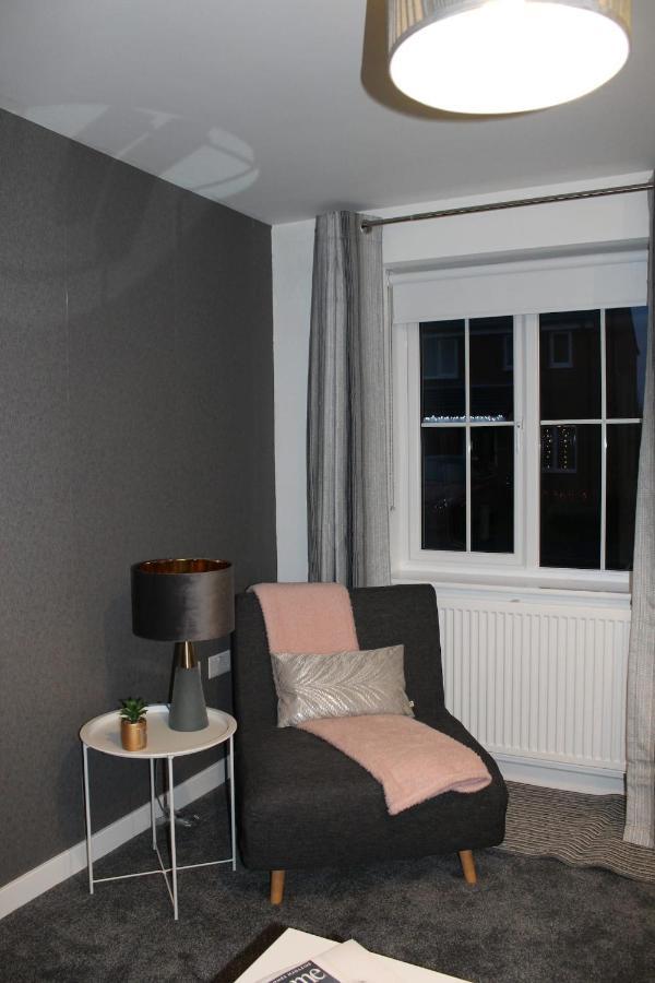 Penelope Maison - London In 50 Mins, Free Parking, 1 Bdrm