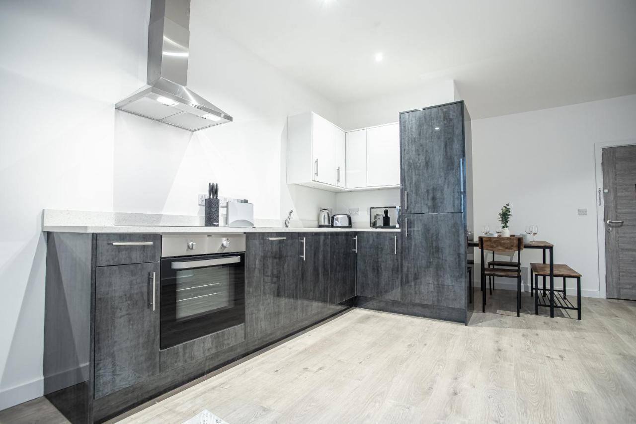 Luxe - Heart Of - Free Parking-gym-cinema * Peterborough