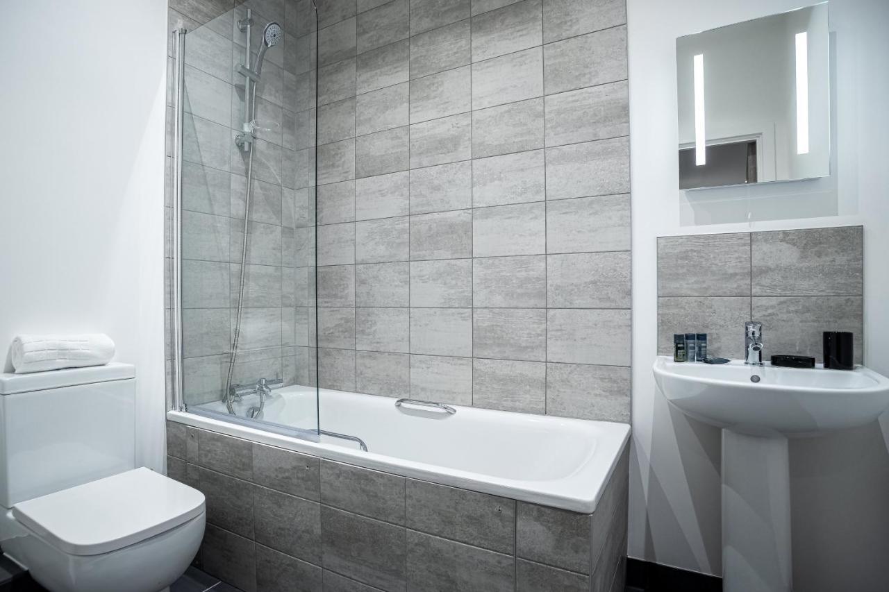Luxe - Heart Of - Free Parking-gym-cinema * Peterborough