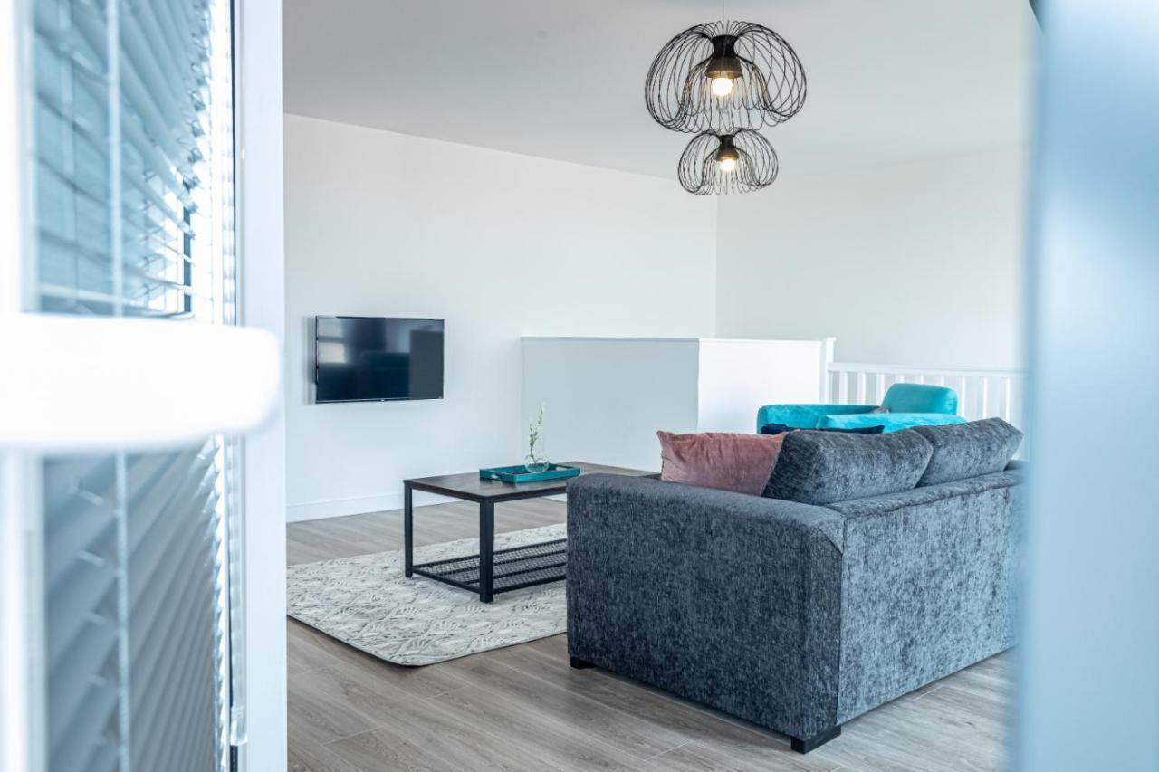 Luxe Penthouse - Centre - Free Parking-gym-cinema *