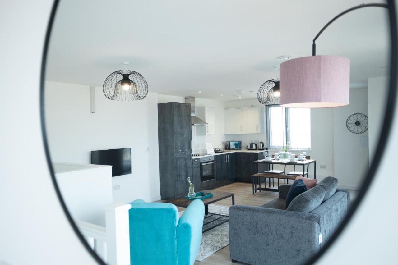 Luxe Penthouse - Centre - Free Parking-gym-cinema Apartment *