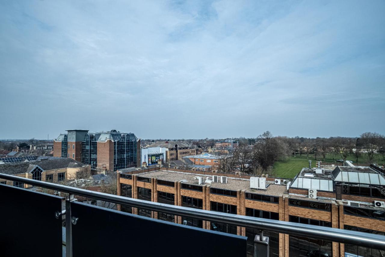 Luxe Penthouse - Centre - Free Parking-gym-cinema Apartment