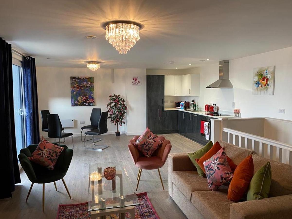 Apartment Cathedral View Penthouse: Modern Duplex With Terraces *