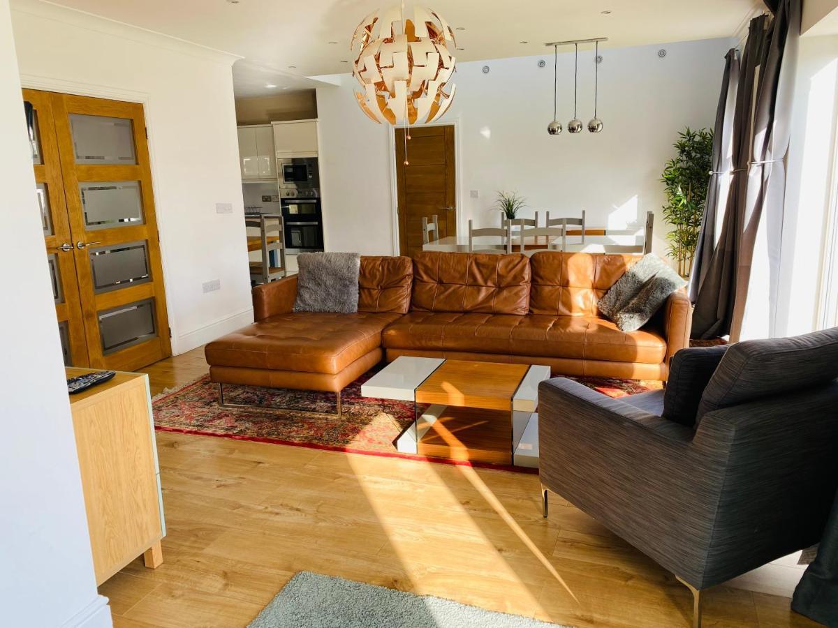 Mayors House Ideal For Groups & Business Peterborough