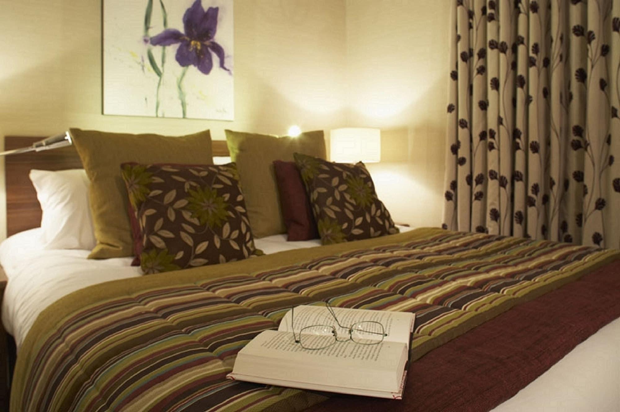 The Bull Hotel; Sure Collection By Western 4* Peterborough
