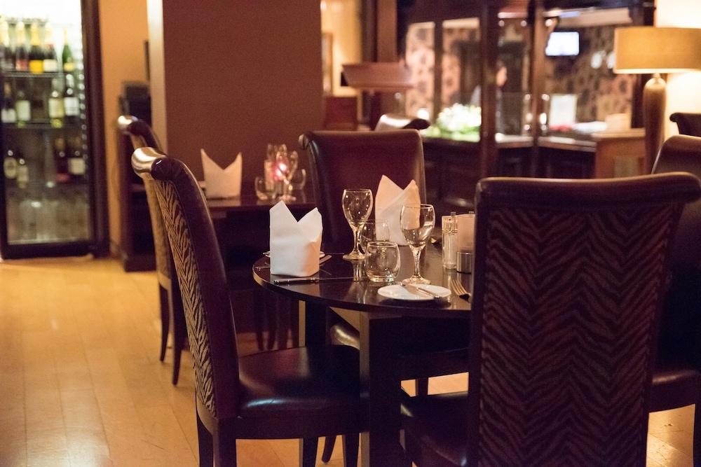 The Bull Hotel; Sure Collection By Western Peterborough