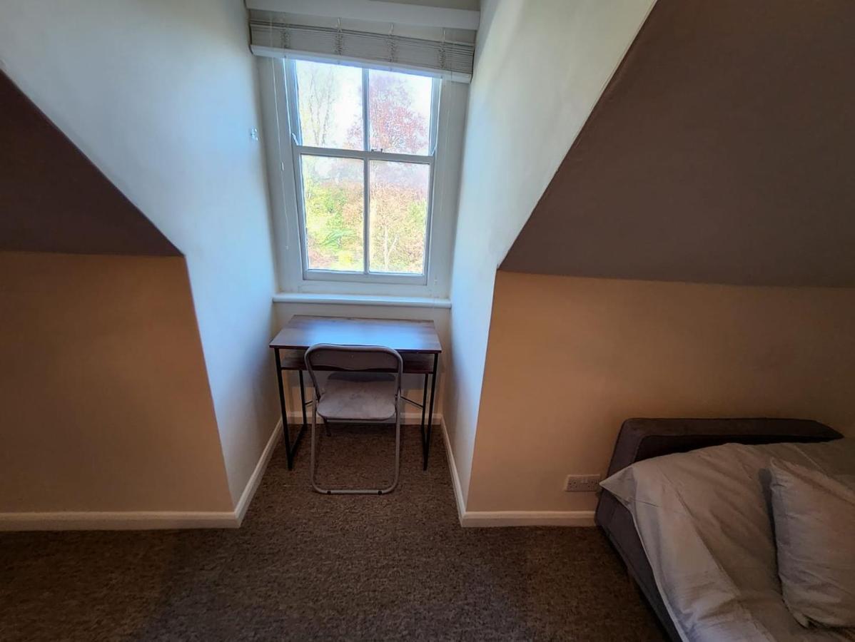 3 Bedroom 3 Doubles 1 Sofabed Peterborough
