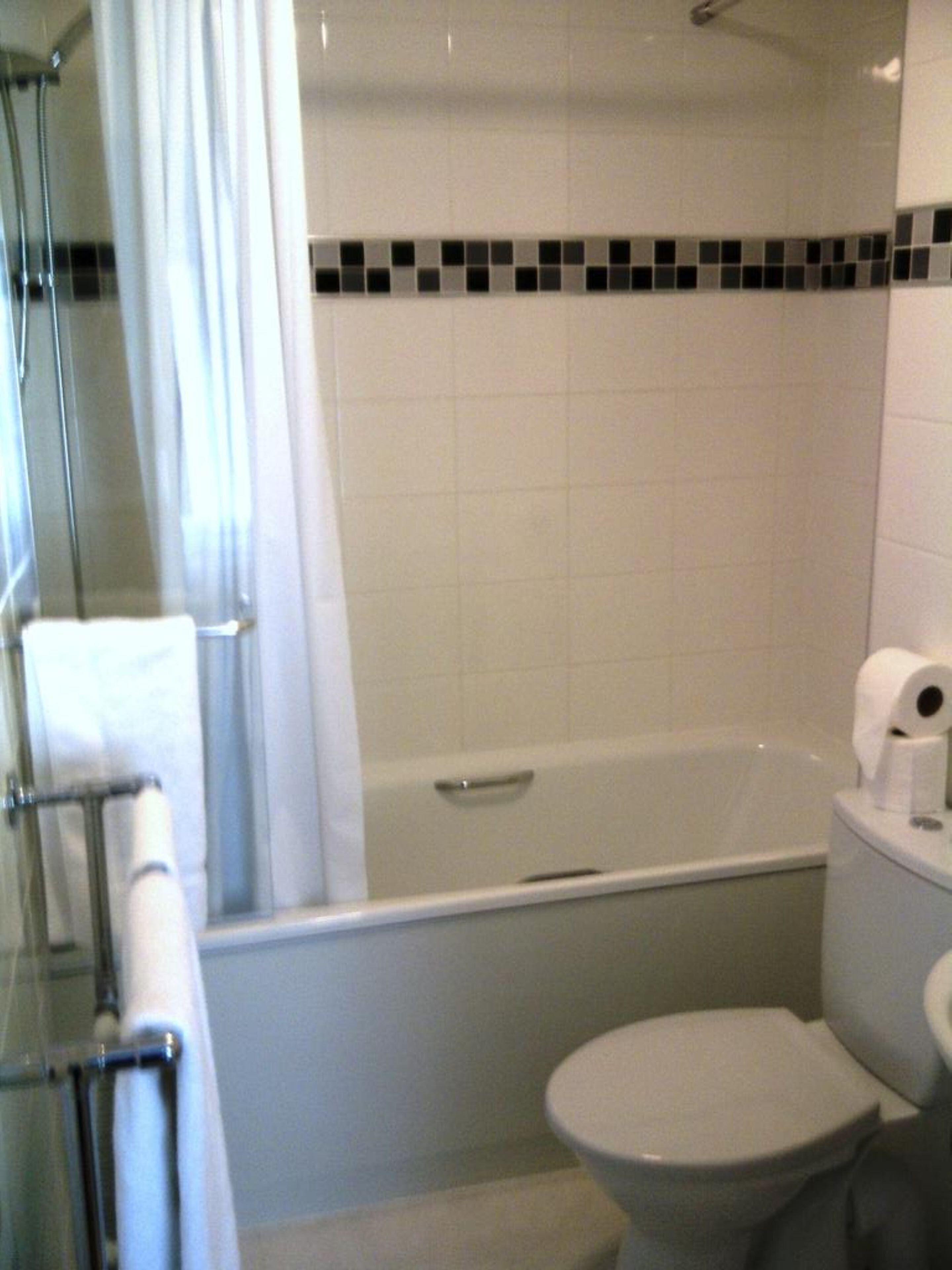The Queensgate 3* Peterborough