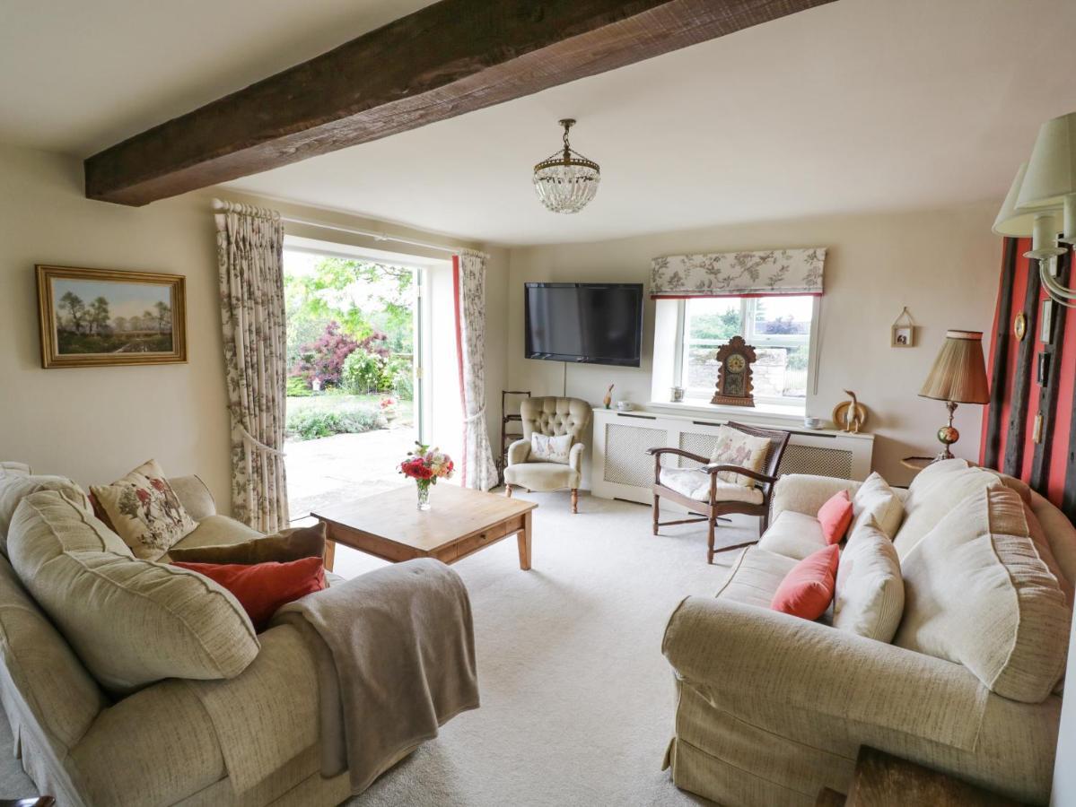 Glapthorn Manor Holiday home