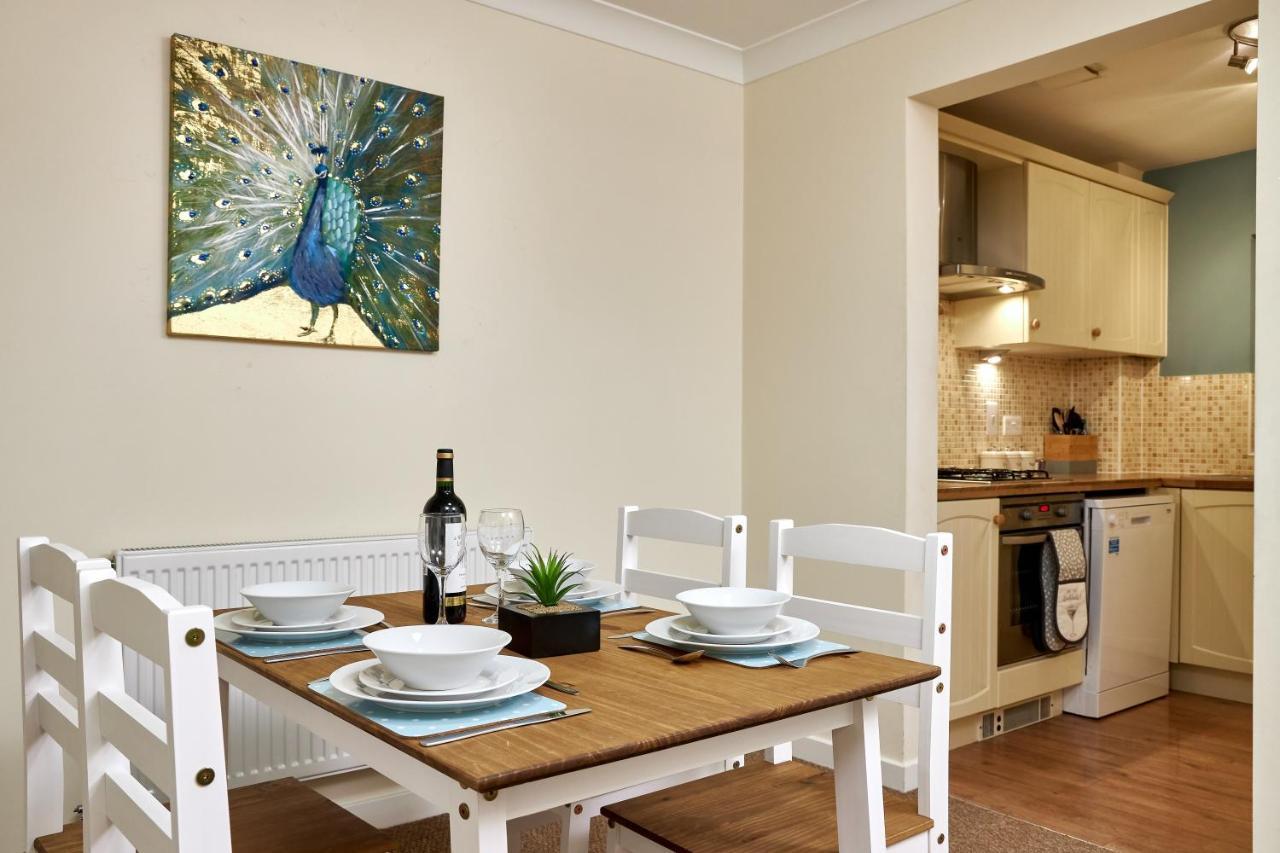 Kiln - Beautiful 4 Bedroom House With Parking! Apartment Peterborough