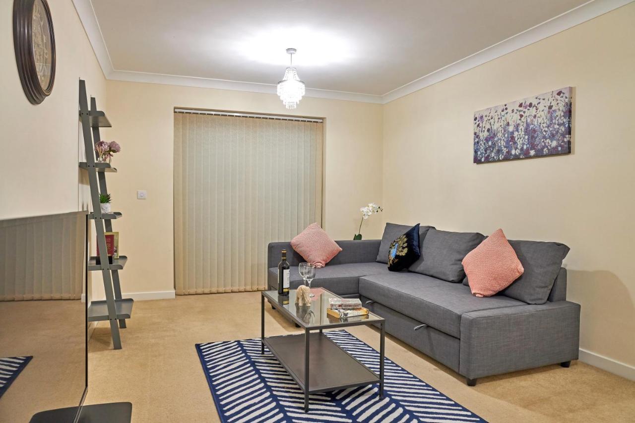 Apartment Kiln - Beautiful 4 Bedroom House With Parking! *
