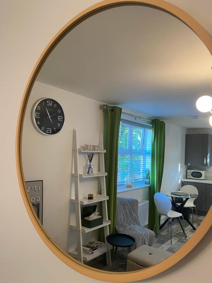 Apartment Center: Modern 2-bedroom With Parking *