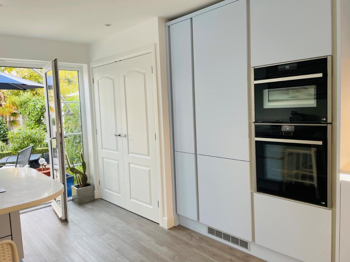 Peterborough, Hampton Vale Lakeside En-suite Large Double Bedroom With Great Modern Facilities Homestay Peterborough