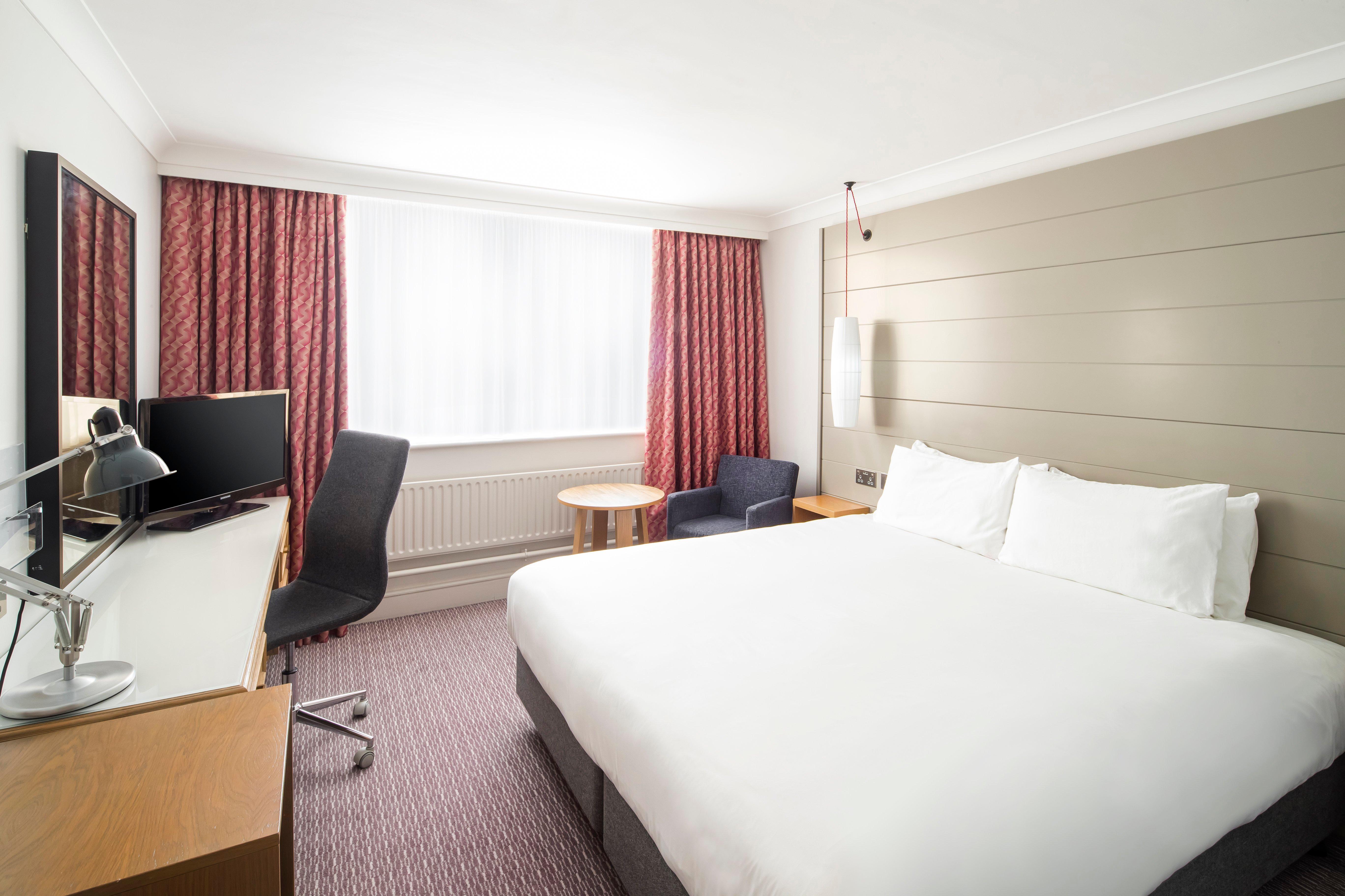 West By Ihg Peterborough