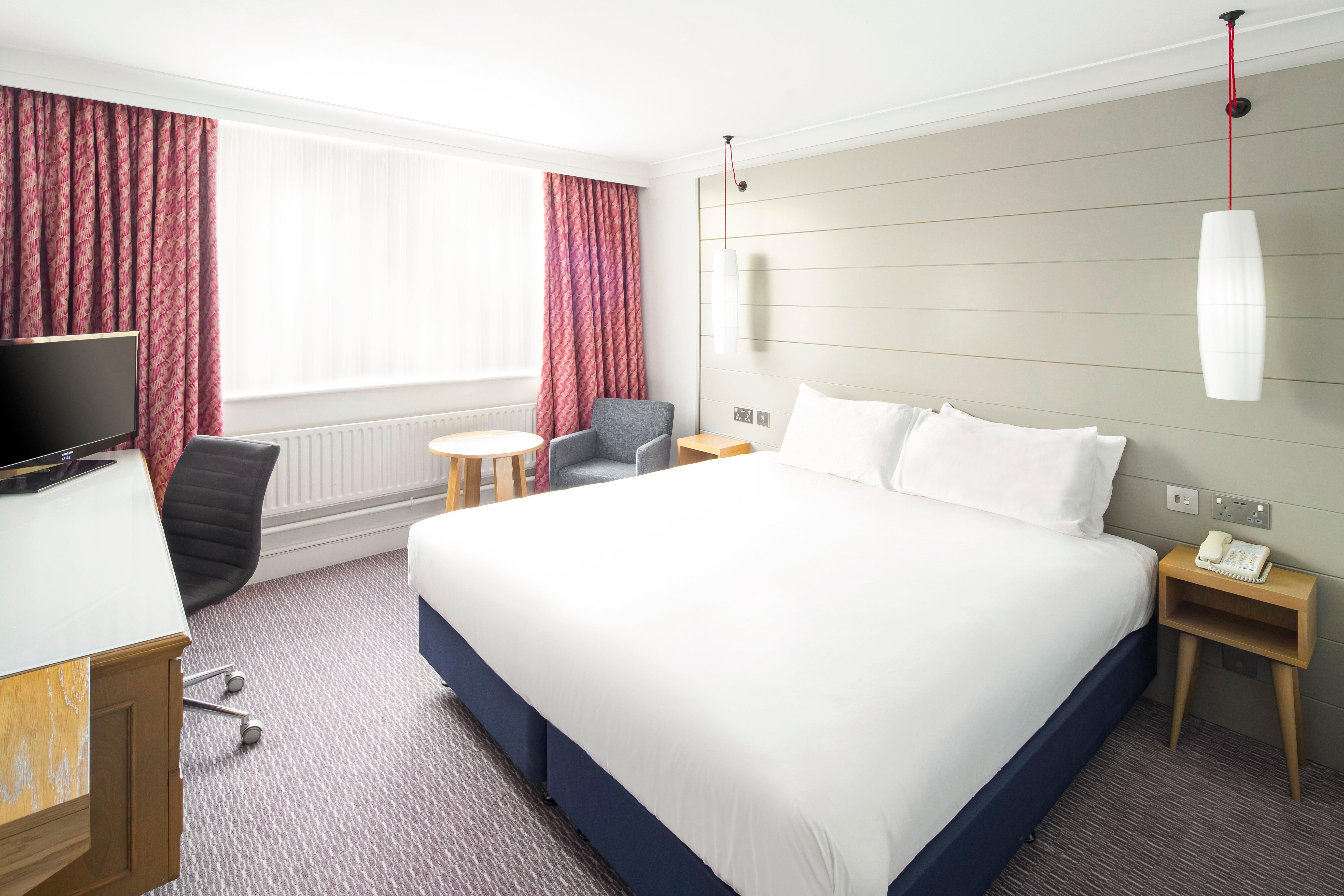 West By Ihg Peterborough