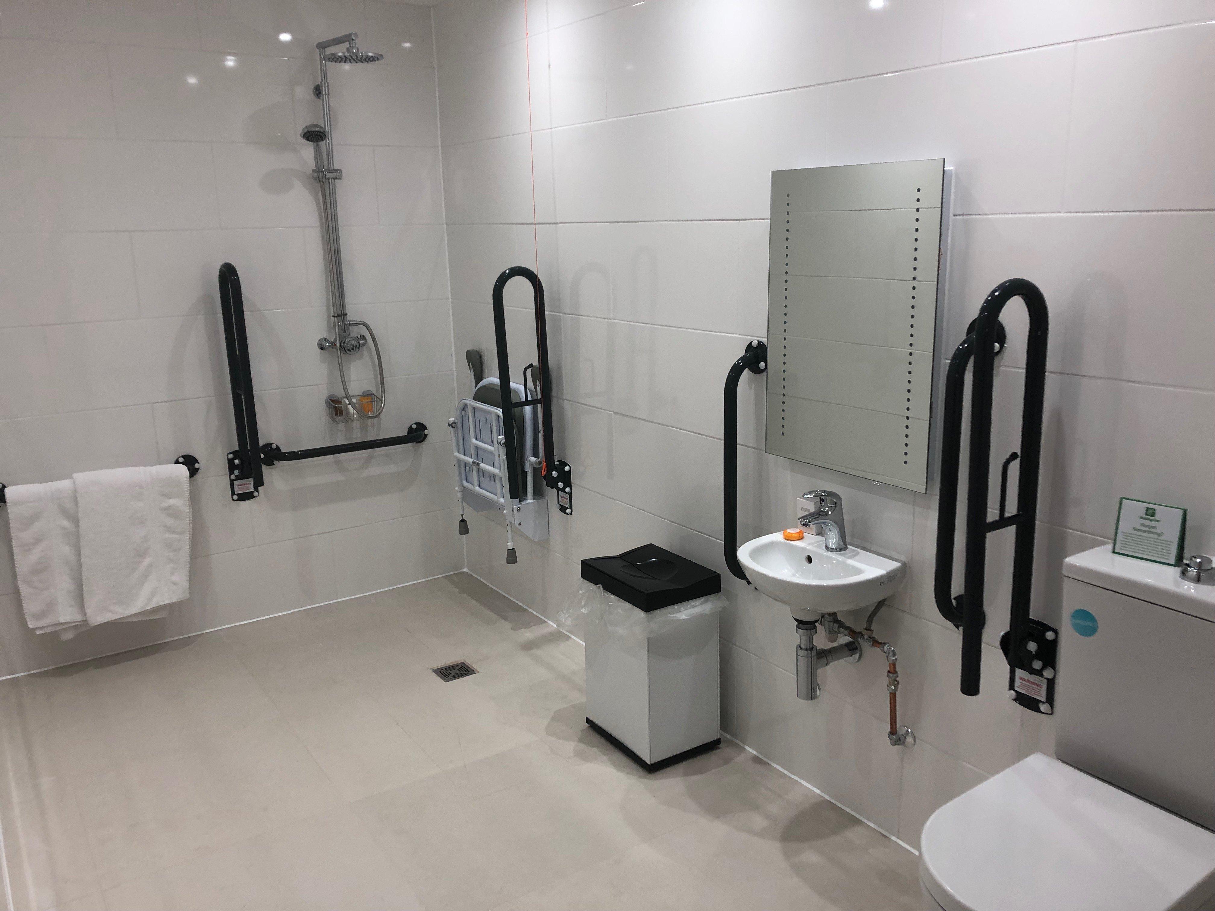 West By Ihg Peterborough