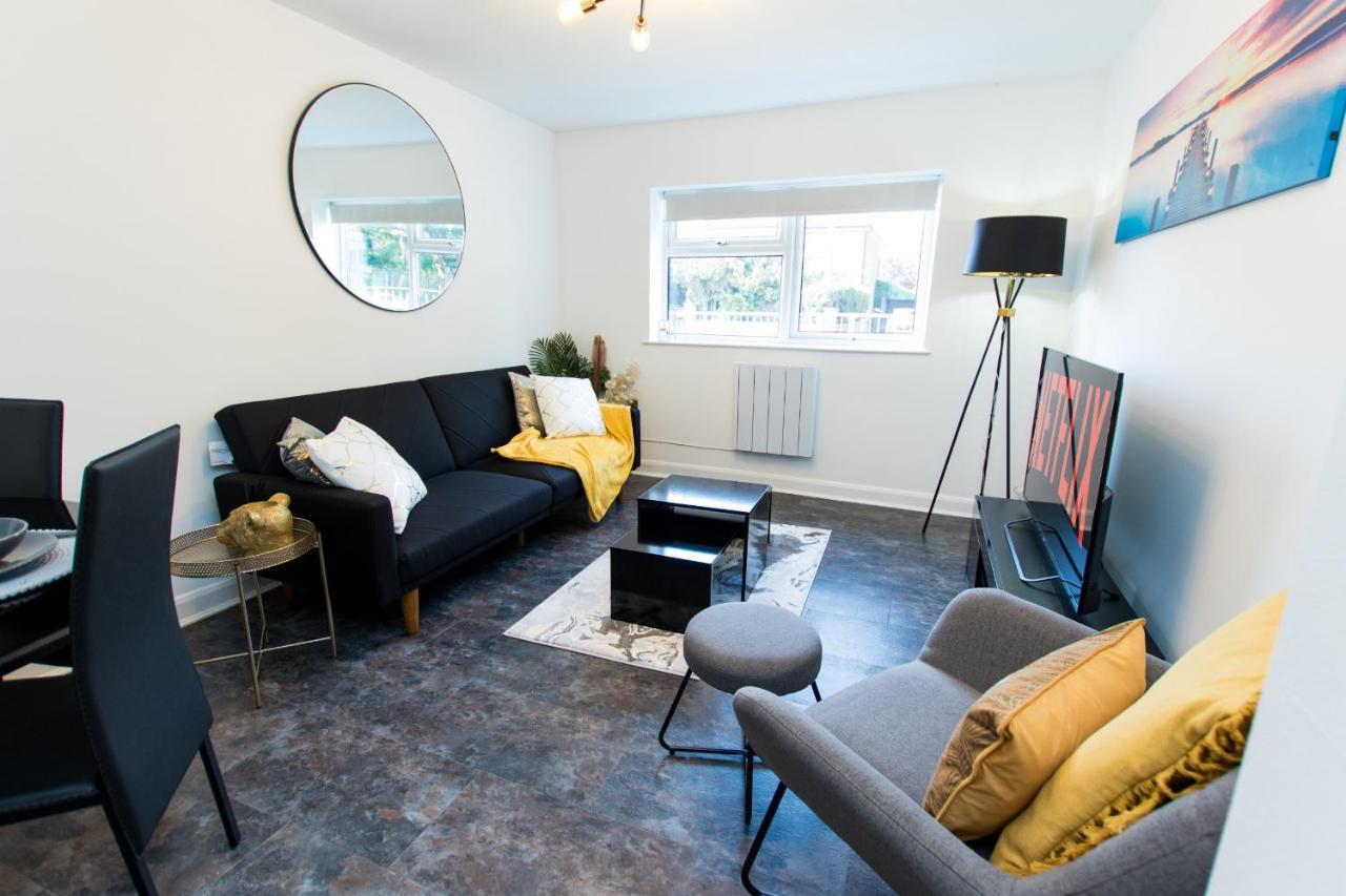 K - Flat 114 Fulbridge Road Apartment
