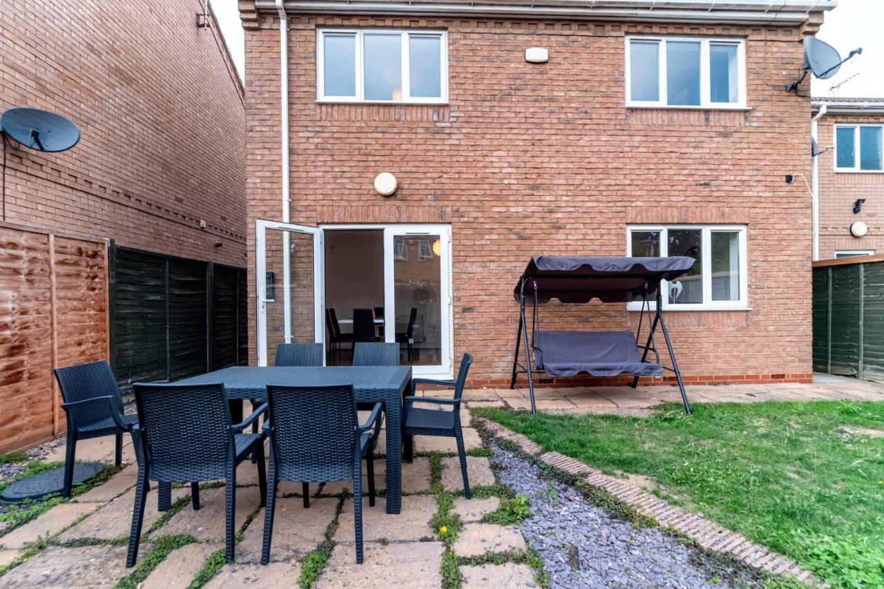 Holiday home Lyvelly Gardens By Incredible Peterborough