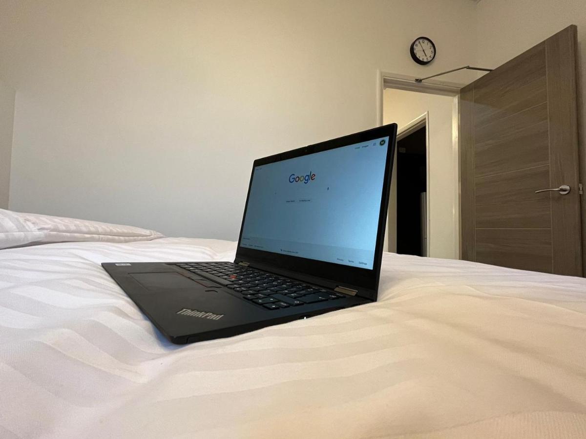 Perfect 1 Bed - With Parking, Wifi, Tv, Desk Apartment Peterborough