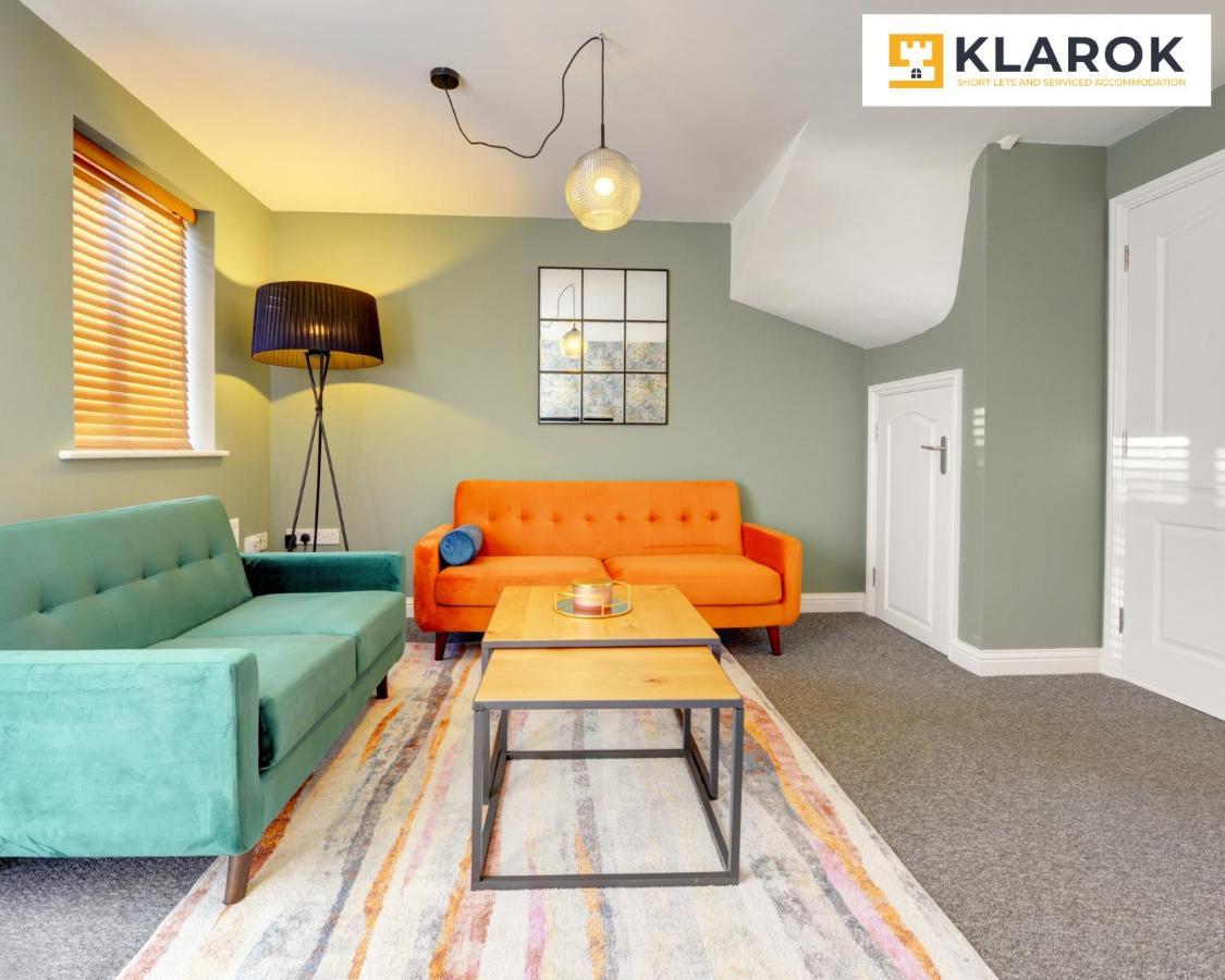 Holiday home Large 4 Bedroom Semi-detached House Sleeps 7 By Klarok Short Lets & Serviced Peterborough