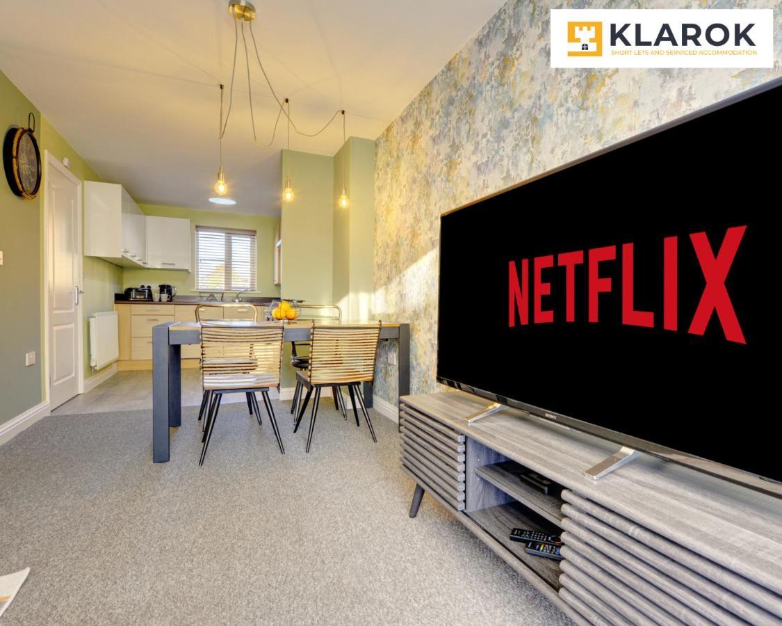 Holiday home Large 4 Bedroom Semi-detached House Sleeps 7 By Klarok Short Lets & Serviced