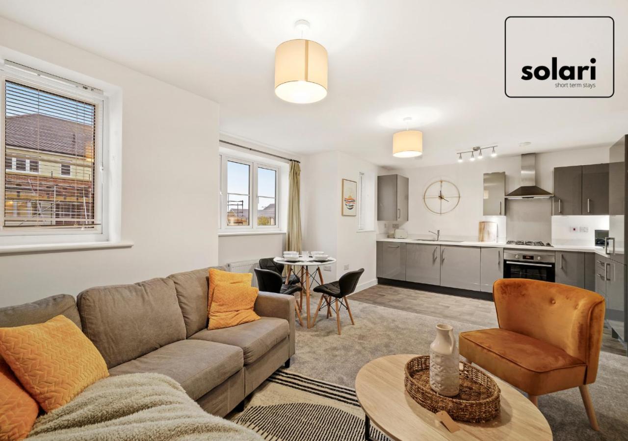 Lux Contractor Oasis: Extended With Free Parking & Streaming *