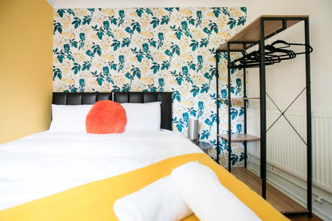 Emerald House Leisure & Contractors Apartment *