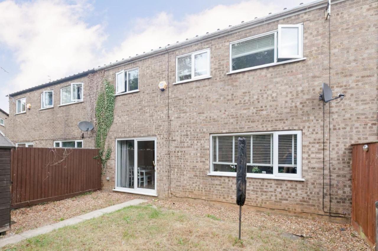 Emerald House Leisure & Contractors * Peterborough