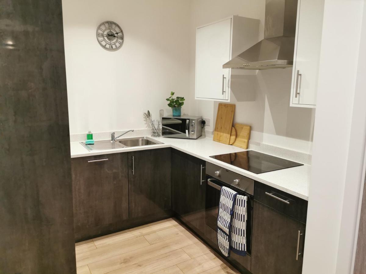 107 Bayard Apartments- Ground Floor With Outdoor Garden Area