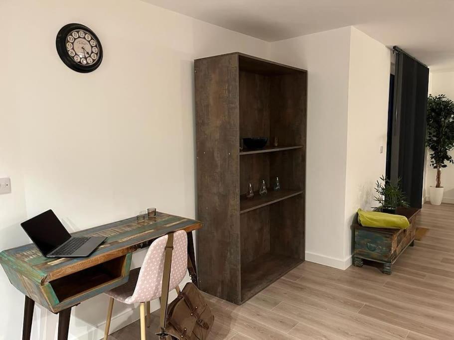 Bayard Luxe 2 Bedroom Penthouse Duplex Apartment Peterborough