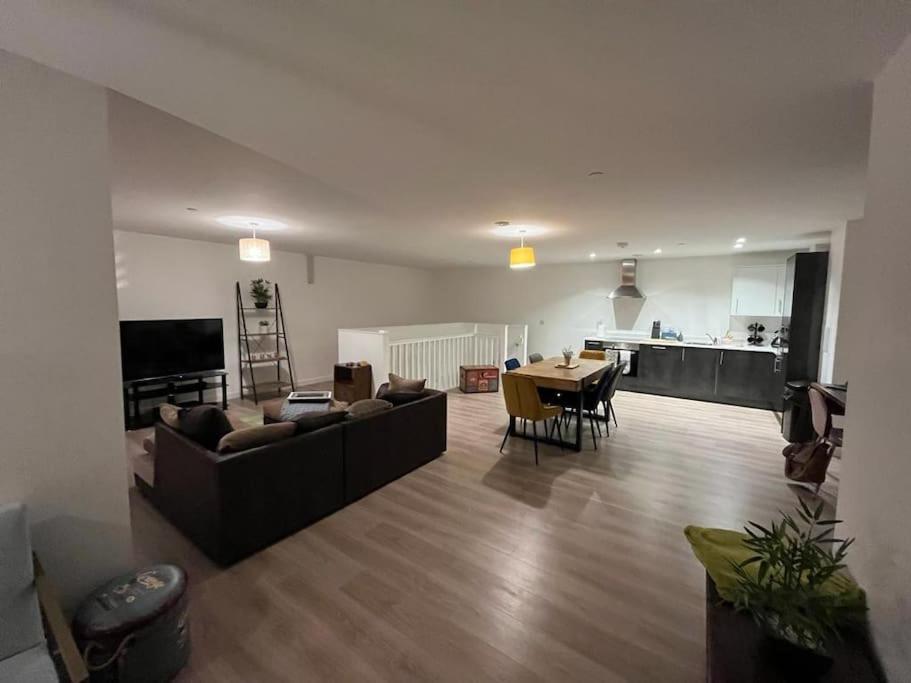 Apartment Bayard Luxe 2 Bedroom Penthouse Duplex