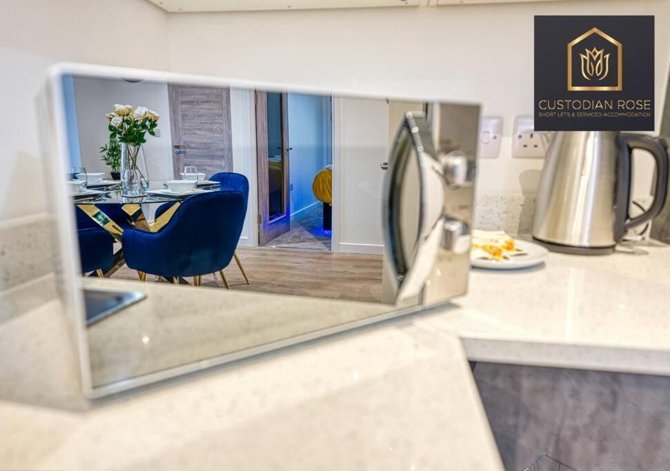 Two Bedroom - - New Year Discount Apartment *