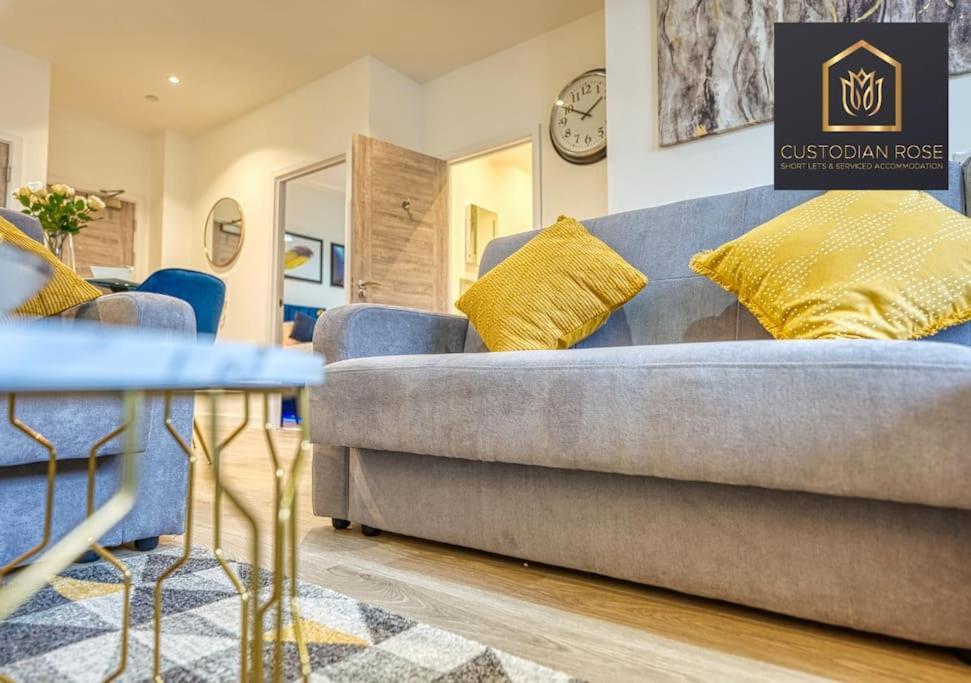 Two Bedroom - - New Year Discount Apartment