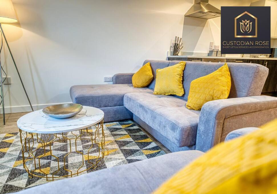Apartment Two Bedroom - - New Year Discount Peterborough