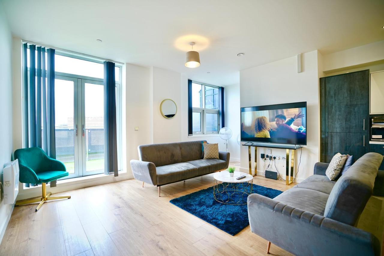 Large Balcony With City View By Dh Apartment *