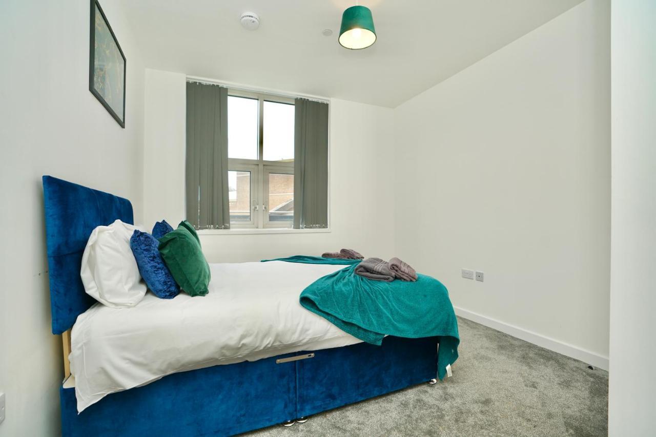 Apartment Large Balcony With City View By Dh Peterborough