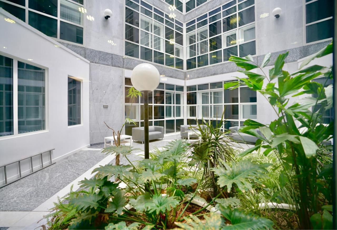Bayard Plaza Apartment Peterborough