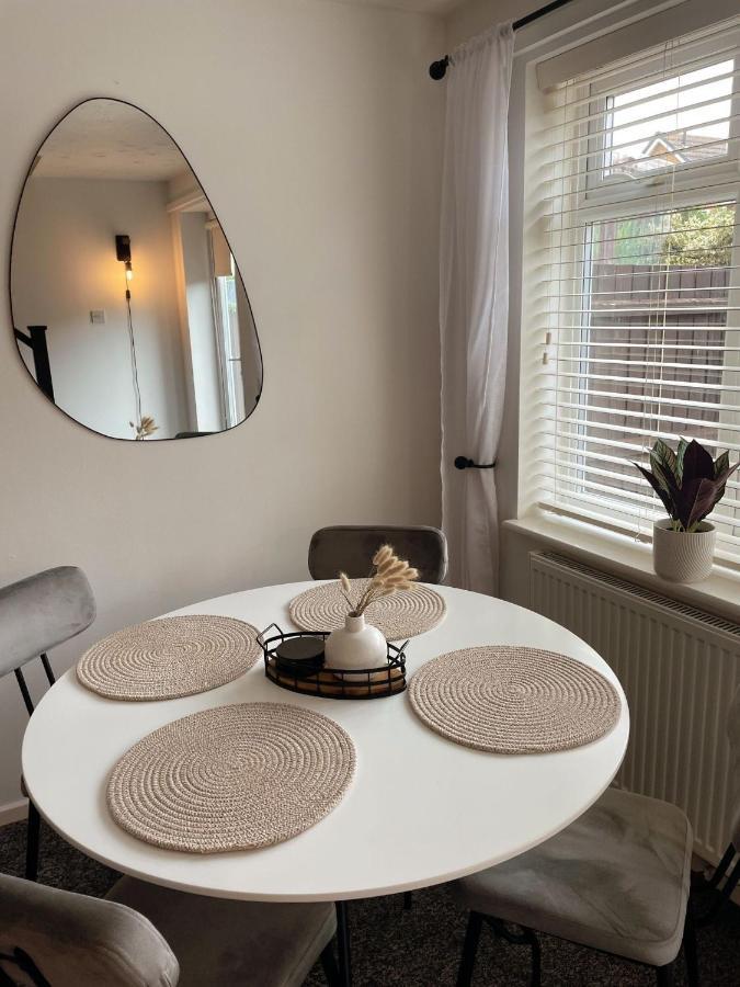 Cosy & Stylish From Apartment