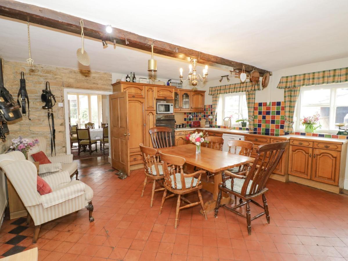 Glapthorn Manor Holiday home *
