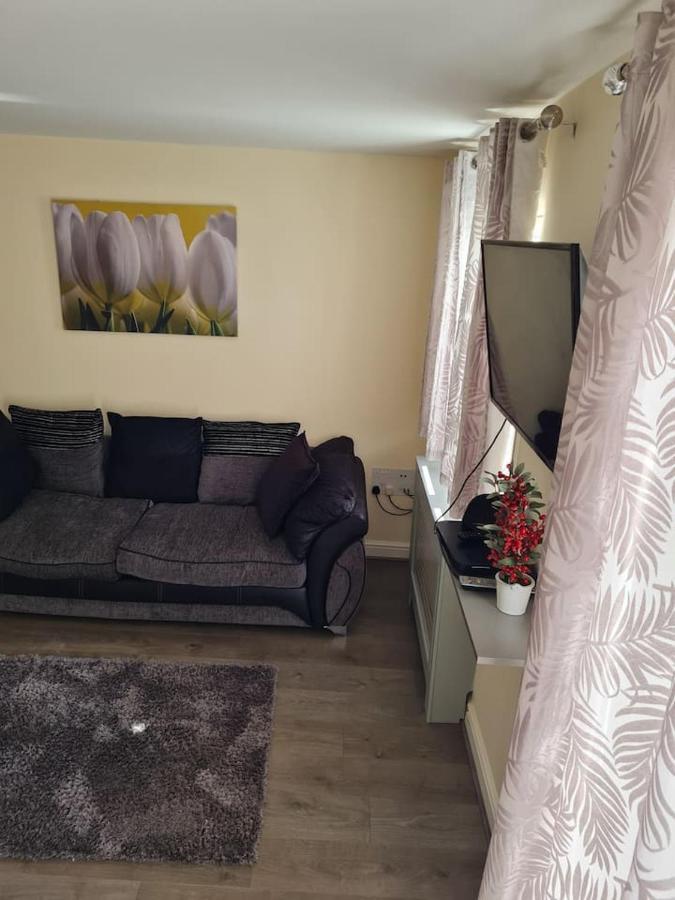 S&j Holiday home Peterborough
