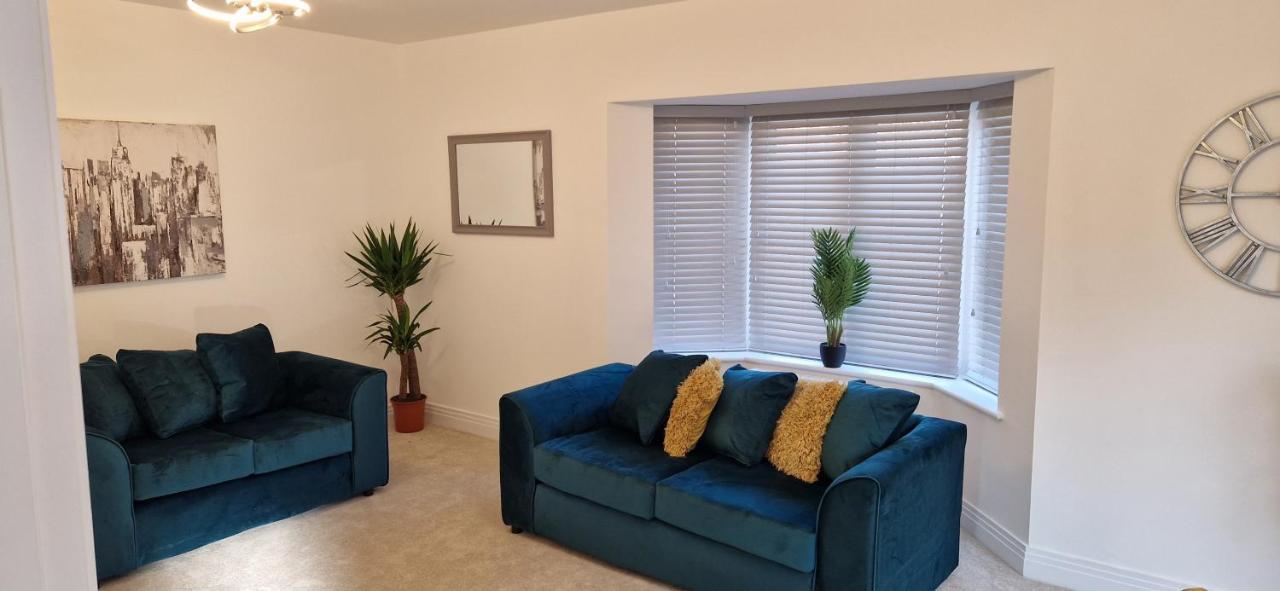 Holiday home Brand New Entire 4-bed House In Peterborough