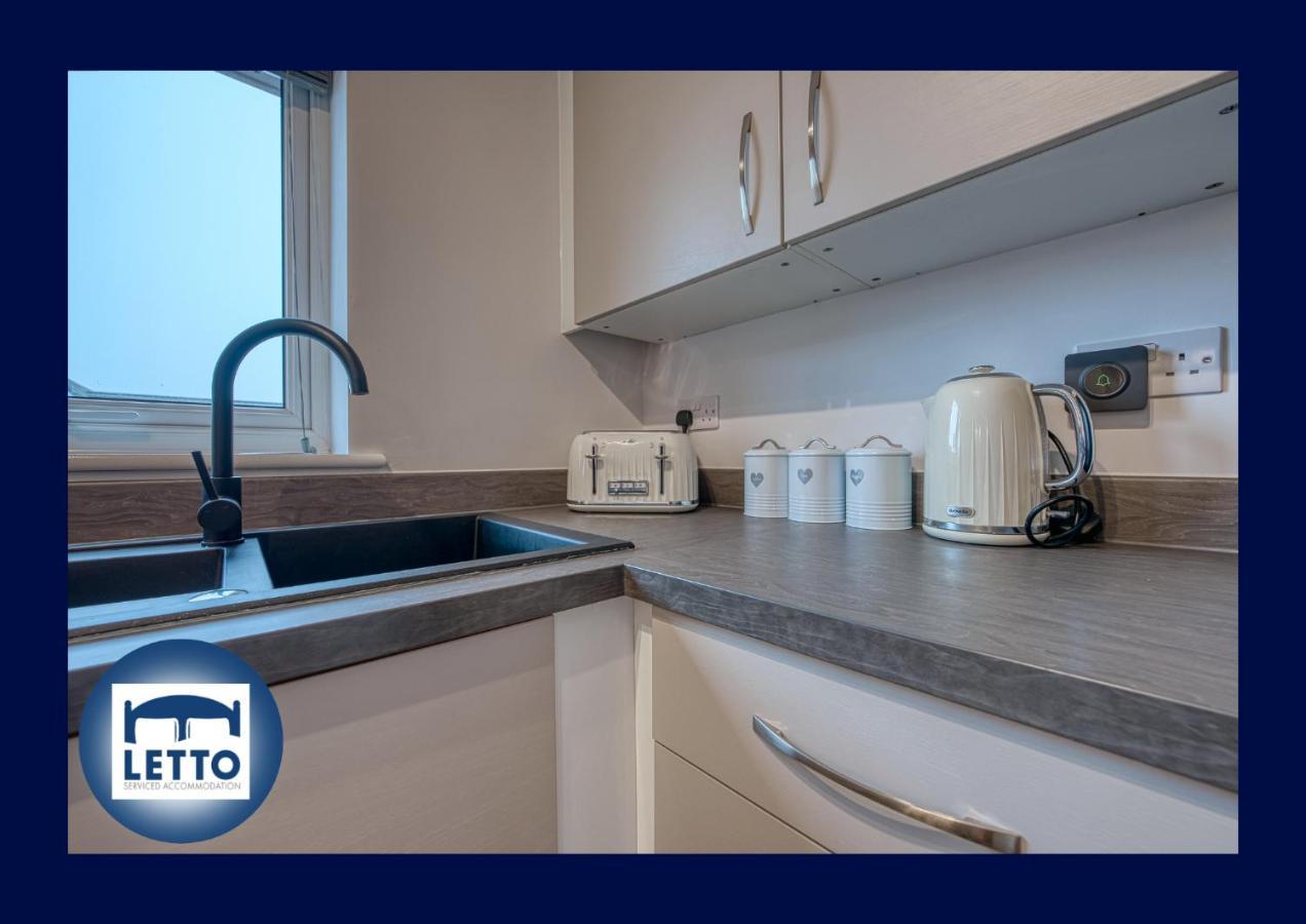 Holiday home Letto Serviced -sleeps 5 - Pe7 - Free Parking *