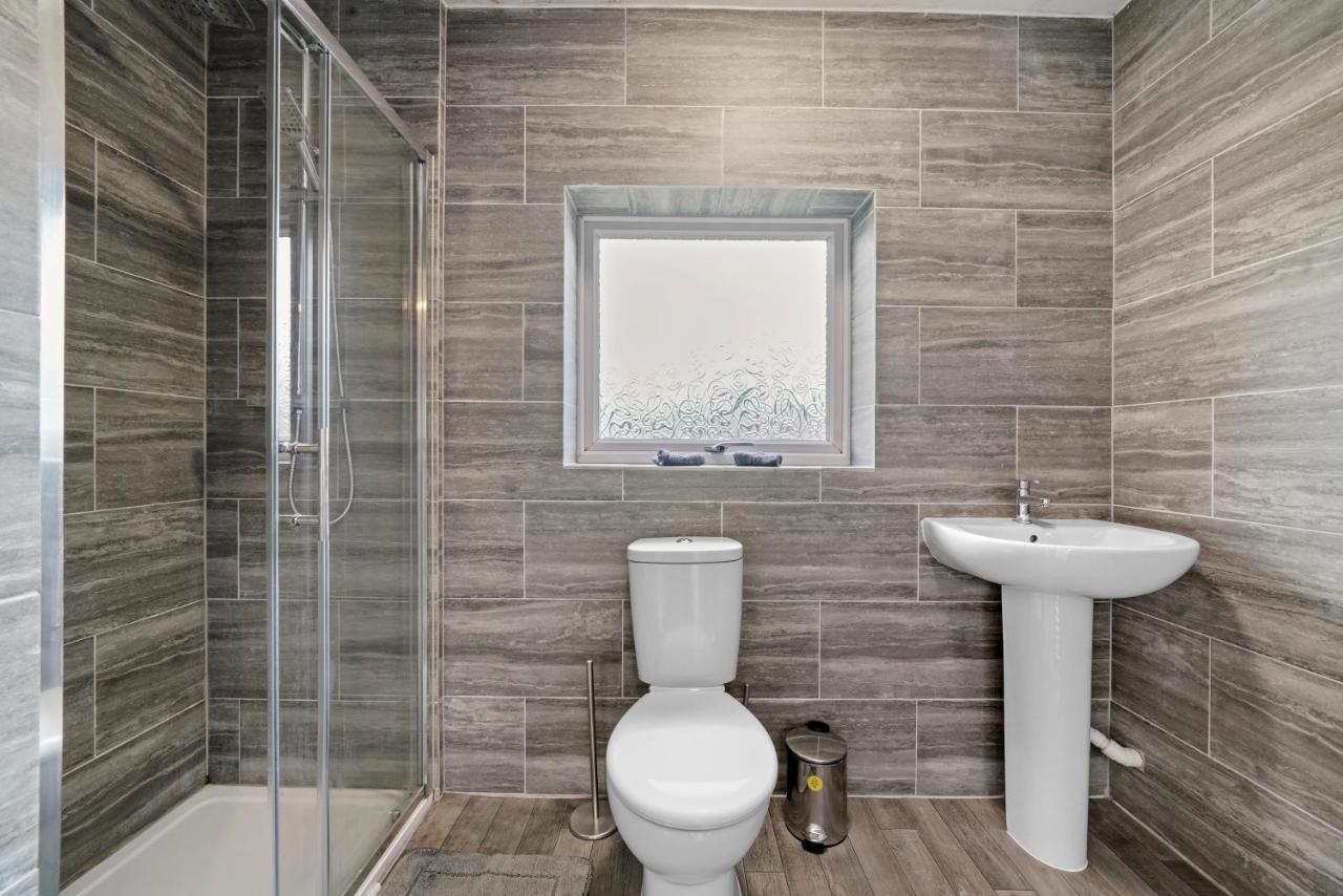 Nomastay Contractors: Convenient 3-bedroom Near A47 & Amenities Holiday home Peterborough