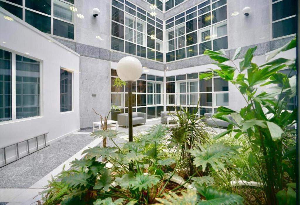 Large 2 Bedroom - * Peterborough